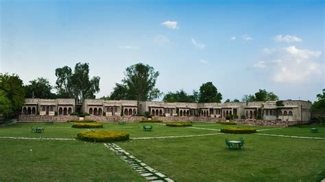 NEEMRANA'S DEO BAGH (Gwalior) - Hotel Reviews, Photos, Rate Comparison ...