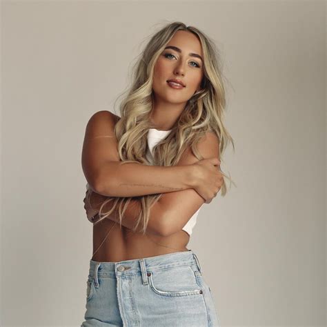 Ashley Cooke Wiki Husband Net Worth Age Height Bio | Everything you ...