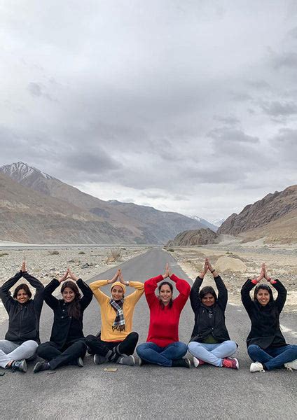 Riding Solo: Women’s Travel Groups I Journal I Le Mill India
