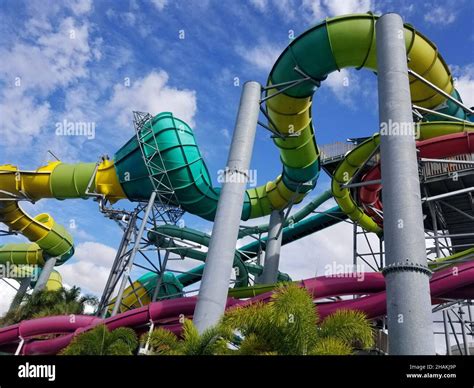 Adventure Island Water Park 的图像结果
