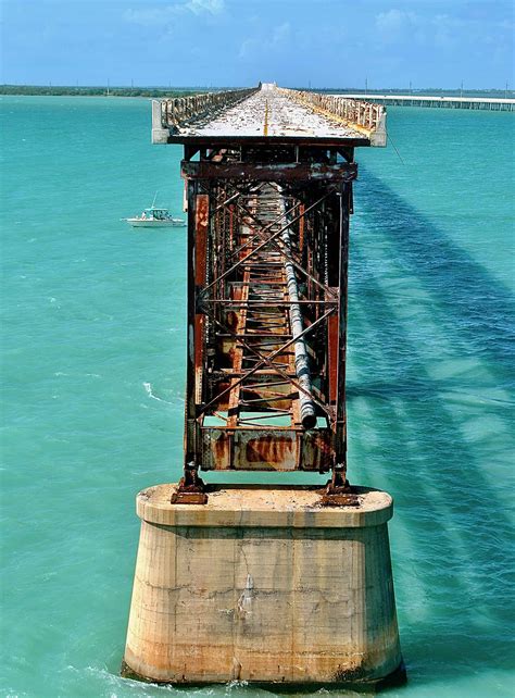 Bahia Honda Bridge Abandoned Bahia Honda Rail Bridge In Lower Florida