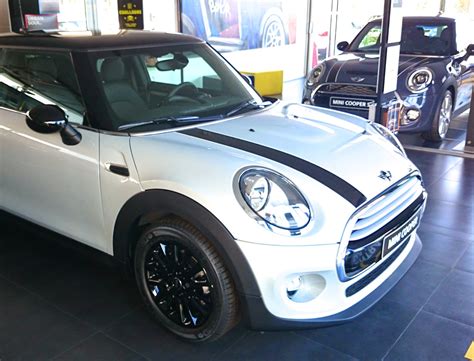 Test Drive | Mini One e Mini Cooper D 2014