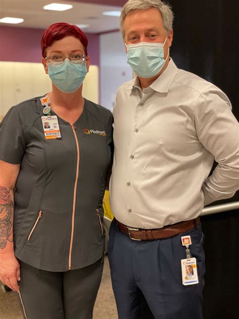Amazing time today at Perimeter Pointe vaccination clinic. Love seeing our CEO at these events ...