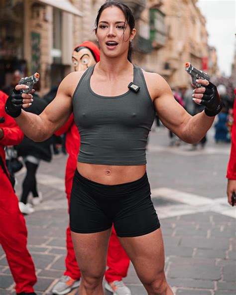 Vladislava galagan : r/musclegirlsflexing