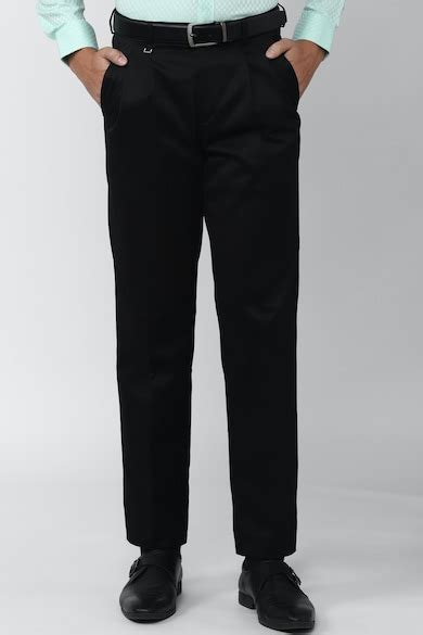 Buy Men Black Solid Regular Fit Trousers Online - 800524 | Van Heusen