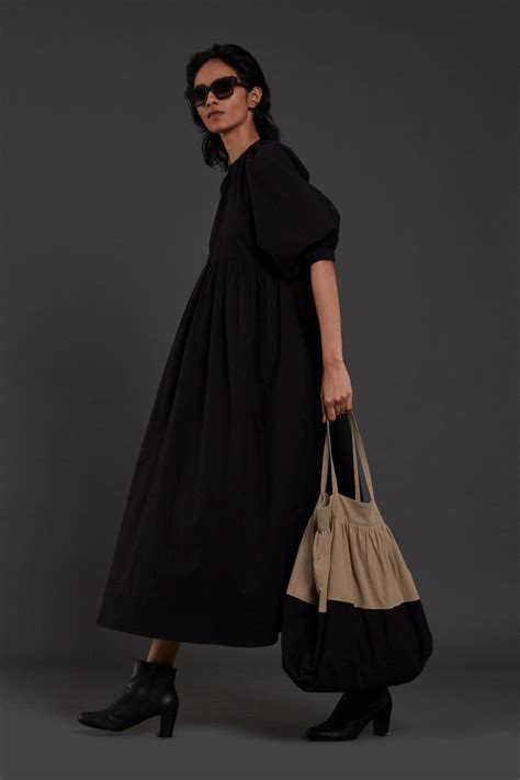 Black Raglan Dress – Mati