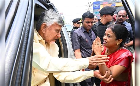 VIDEO : "आप मेरे लिए भगवान की तरह...", लंबी दौड़ लगाकर चंद्रबाबू नायडू ...