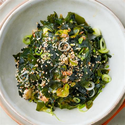 Easy Wakame Salad Recipe (Seaweed with Yuzu Dressing)