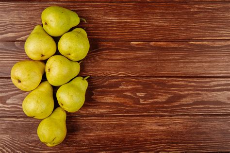 10 amazing benefits of pear on your health | Credihealth