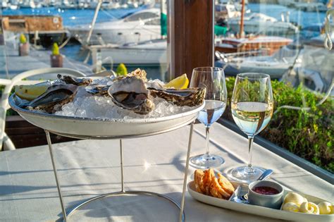 10 Great Restaurants in Monterey - Where to Eat in Monterey and What to ...