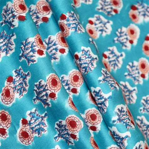 Buy Blue Floral Print Cotton Fabric 23600 Online at TradeUNO – TradeUNO ...
