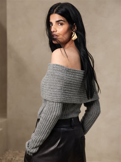 Plume Off-Shoulder Sweater Top | Banana Republic