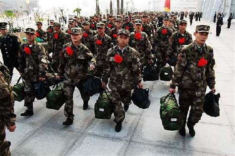 我校举行新兵入伍出征仪式-北京物资学院新闻中心