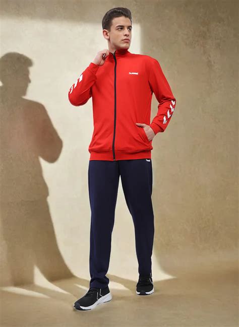 Sportswear for Gym, Running, and More: Activewear for Men & Women ...