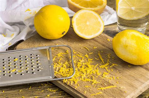 You Need To Try This DIY Lemon Body Scrub Now! | Femina.in
