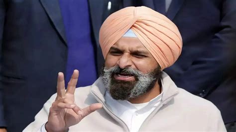 Bikram Majithia: अकाली दल नेता बिक्रम सिंह मजीठिया से जेड प्लस सुरक्षा ...