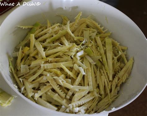 What A Dish!: Fresh Bamboo Shoot Red Curry (+ Basil Stir Fry)