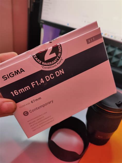 Sigma 16mm f/1.4 DC DN Contemporary Lens for Canon EF-M Mount (402971 ...