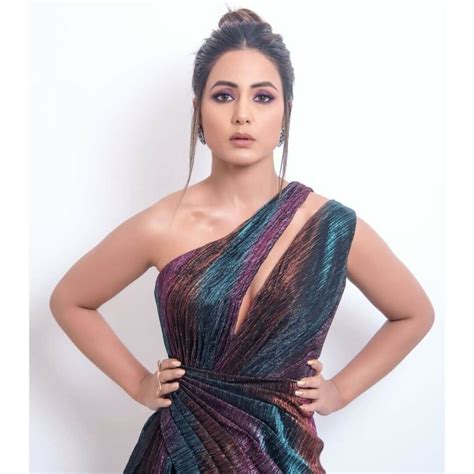 Hina khan Wiki, Age, Boyfriend, Family, Weight, Height, Net worth
