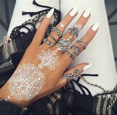 Gallery Stunning Henna Designs by 64 Stunning White Henna Design Ideas That You Will Gallery Stunning Henna Designs