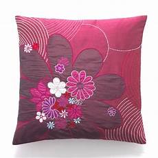 Bring In Your Home By Using Flower Pillows by Pin By Modagrafya On Cushions YastΔ±klar Floral Bring In Your Home By Using Flower Pillows