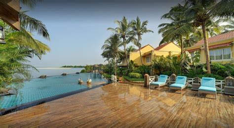 Chakolas pavilion Kalamassery Kochi Kerala