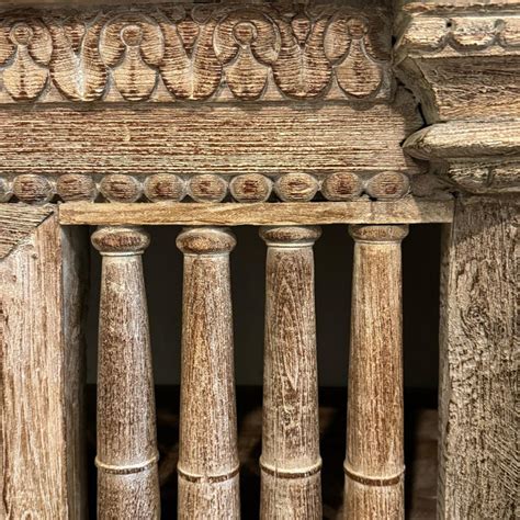 Kabina : Shelving/ Bar Unit — Khojcrafts