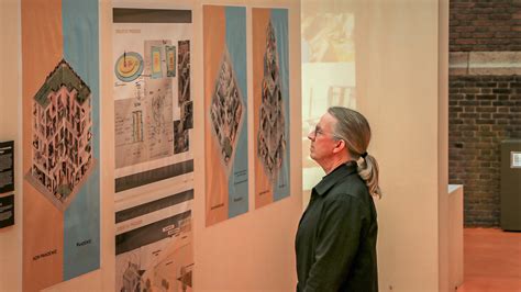 Open Field Building 的图像结果