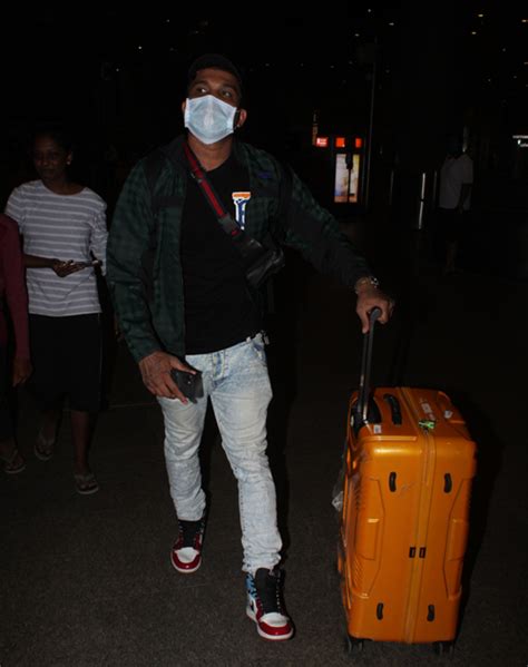 Rapper Divine Wore Air Jordan 1 Fearless Resell For 3X The Original Price