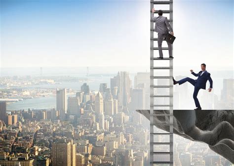 Descubre lo que dice la psicología sobre la envidia - PsiquiatrasOnline.com