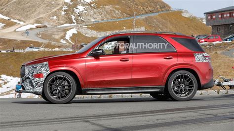 2024 Mercedes-Benz AMG GLE 53 mid-cycle update spied