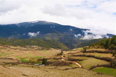 Bhutan In Autumn- A Complete Guide For 2024