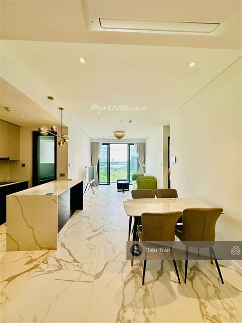 Beautiful view apartment for rent at The Crest Residence with 2 bedrooms