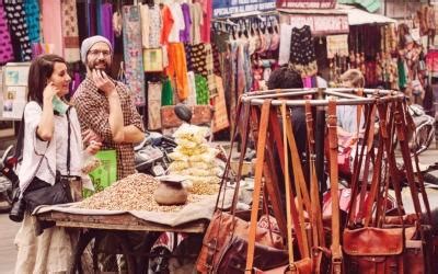Five Popular Traditional Markets to Visit in India | The Experiential ...