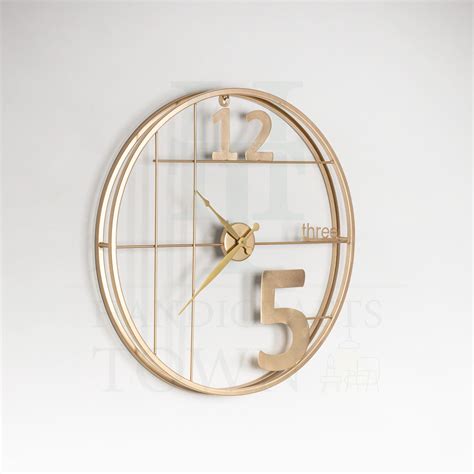 Alphabetic Metal Round Wall Clock (Gold) – Handicrafts Town