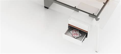 Hanging file cabinet | M&W