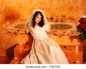 Hot Bride 的图像结果