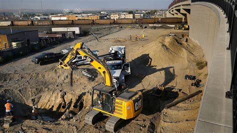 Crews worked to connect new water main in Pasco, WA | Tri-City Herald