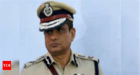 CBI issues summon to Kolkata police commissioner for questioning on ...