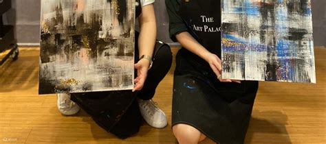 Yilan｜The Art Palace｜Gold Leaf Abstract Painting Course - Klook India