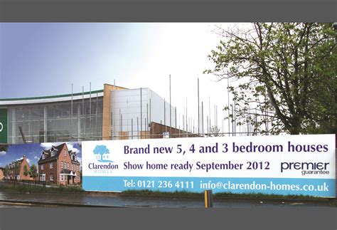 Building Signage Advertisement Sample 的图像结果