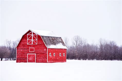 Why Are Barns Red? - The Vermont Country Store Blog