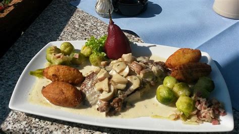 ZUM EIBENWALD LANDGASTHOF (Wessobrunn) - Inn Reviews, Photos, Rate ...