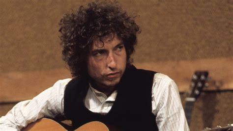 How much is Bob Dylan Net Worth after Selling His Catalogue To ...