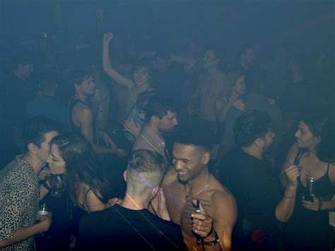 8 Best Gay Bars in Austin for a Fun Night Out