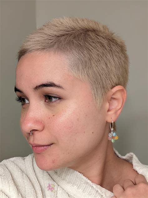update: I bleached my grown out buzzcut! : r/femalehairadvice