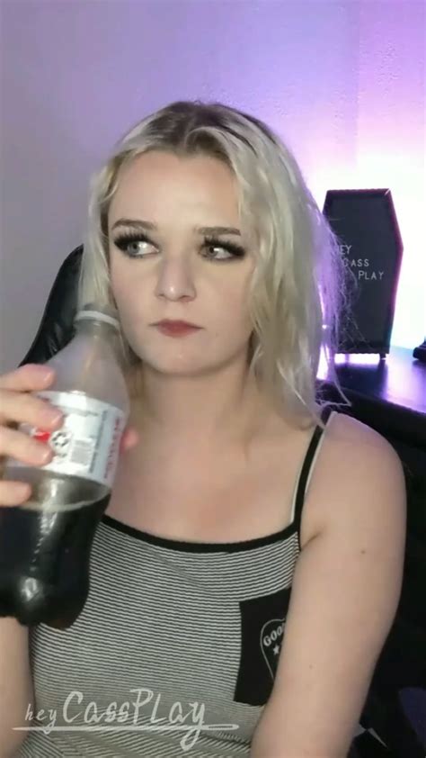 Claire Eating Burping 的图像结果