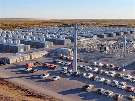 Iren's AI ambitions surge in Q1 earnings - TheStreet