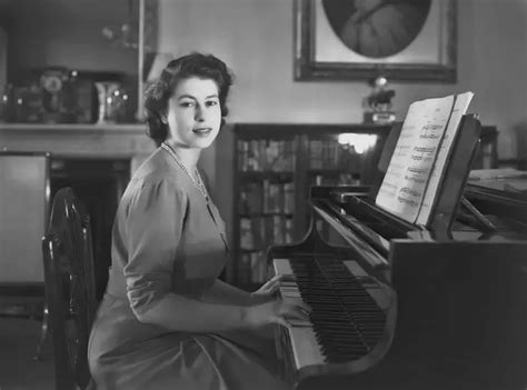 who was the first ever ghanaian to play the piano in queen elizabeth