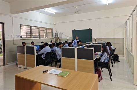 Computer Technology Schools 的图像结果